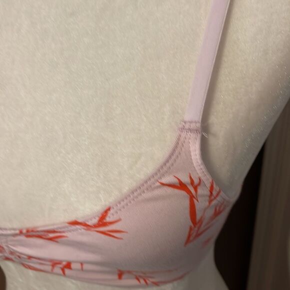 Out From Under Urban Outfitters Bralette NWOT Medium - Picture 2 of 11